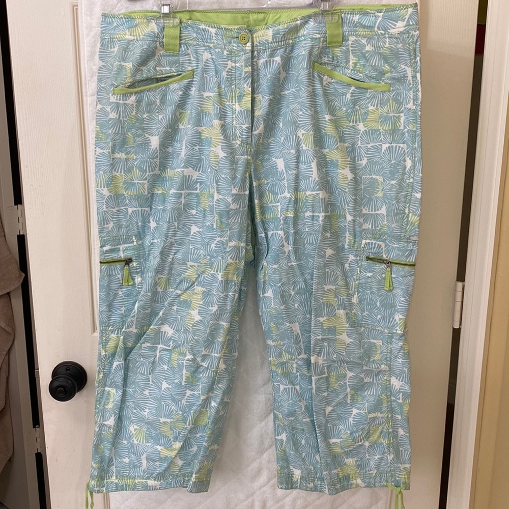 Women’s capris patterned pants from Sigrid Olsen. Excellent condition in 18W